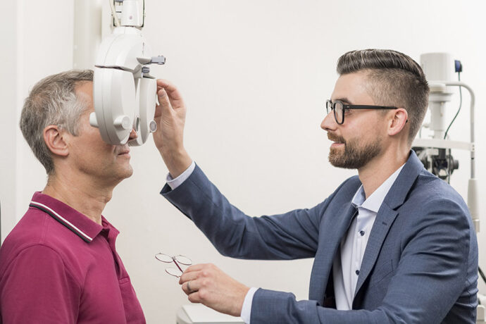 Sehtest für Gleitsichtbrillen bei Boday Bulloni